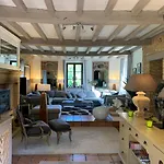 Le Noyer Panzió