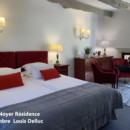 Le Noyer Bed & Breakfast 4*