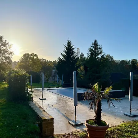 Le Noyer 4*