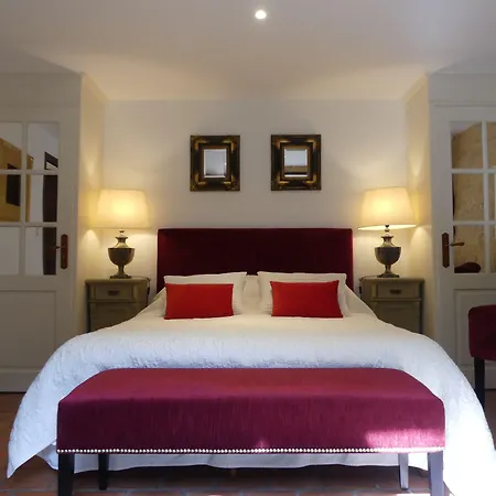 Le Noyer Bed and Breakfast