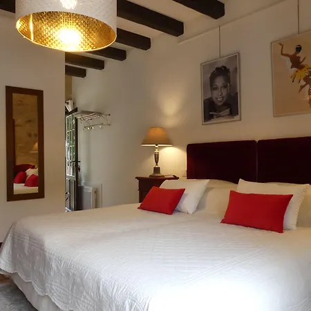 فندق مبيت وإفطار Le Noyer 4*