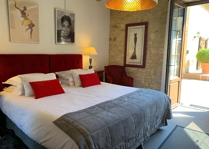 Le Noyer 4*