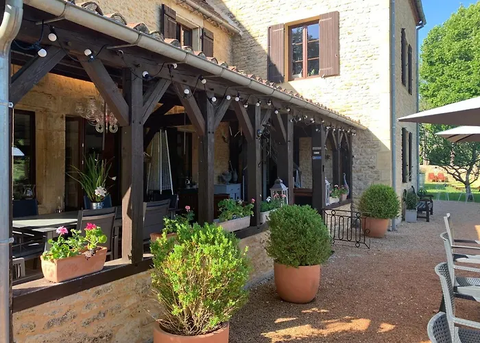 Le Noyer Bed & Breakfast