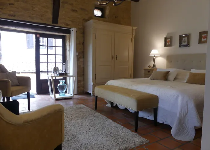 Le Noyer 4*
