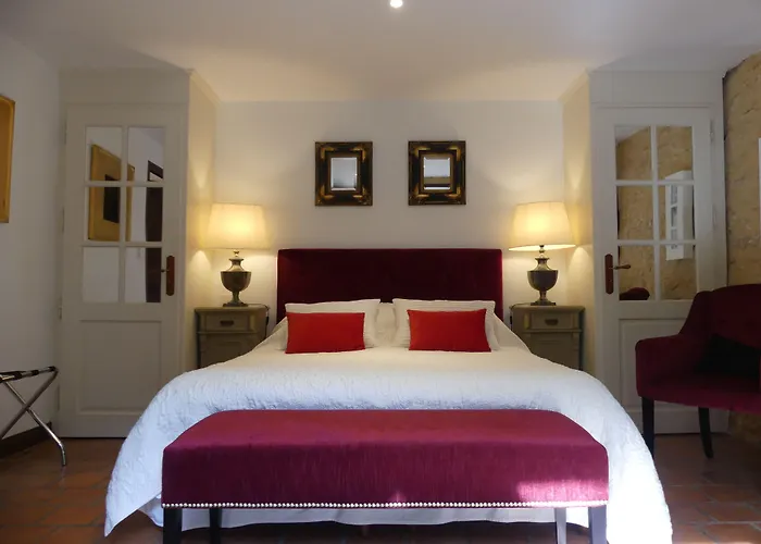 Le Noyer Bed & Breakfast