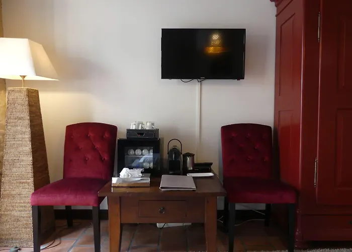 Le Noyer Bed & Breakfast